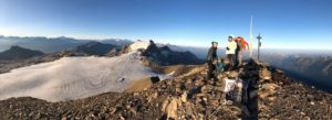 Bénévoles au Glacier des Diablerets